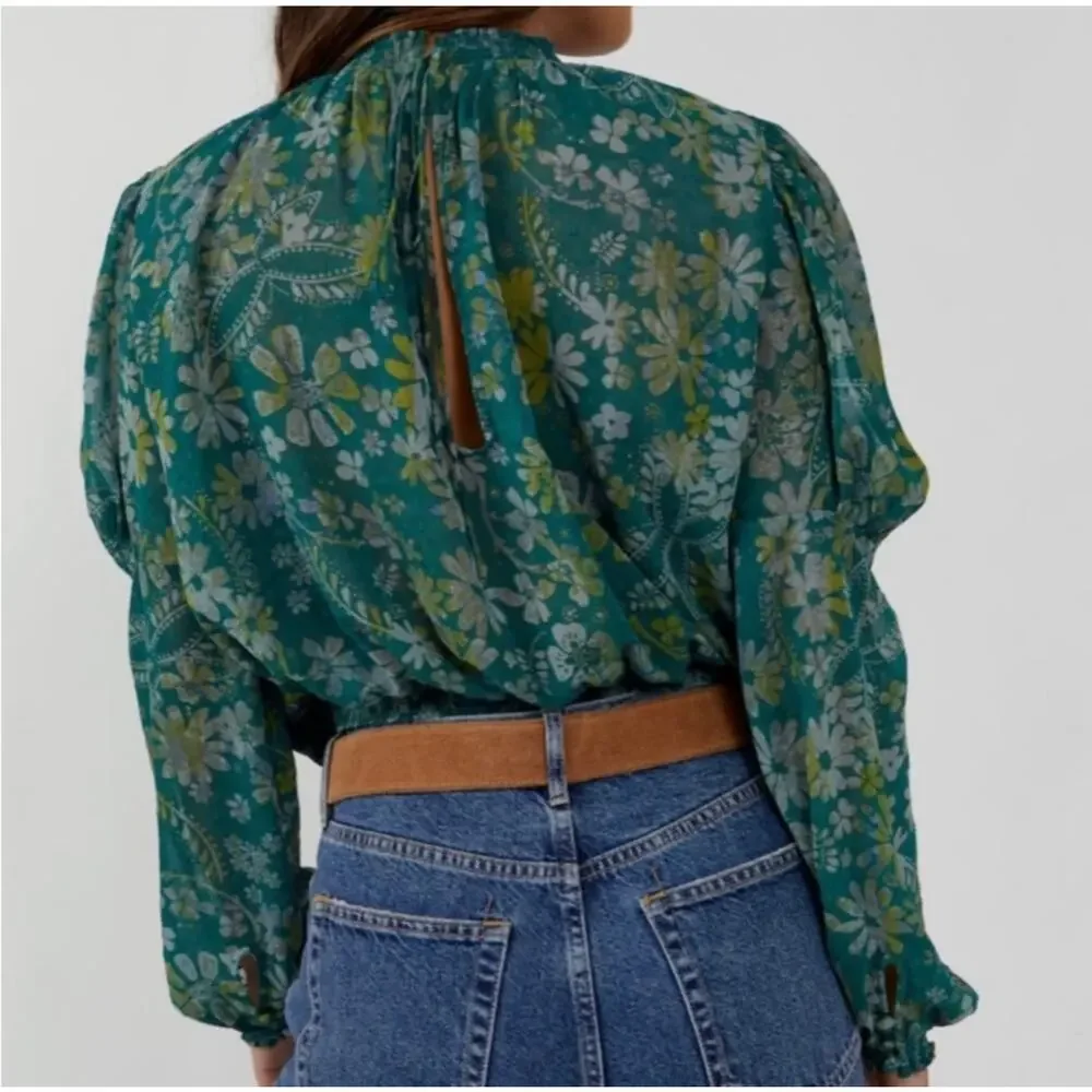 NEW Free People Sea Combo Clarissa Floral Print High Neck Smocked Blouse XS - Picture 3 of 9